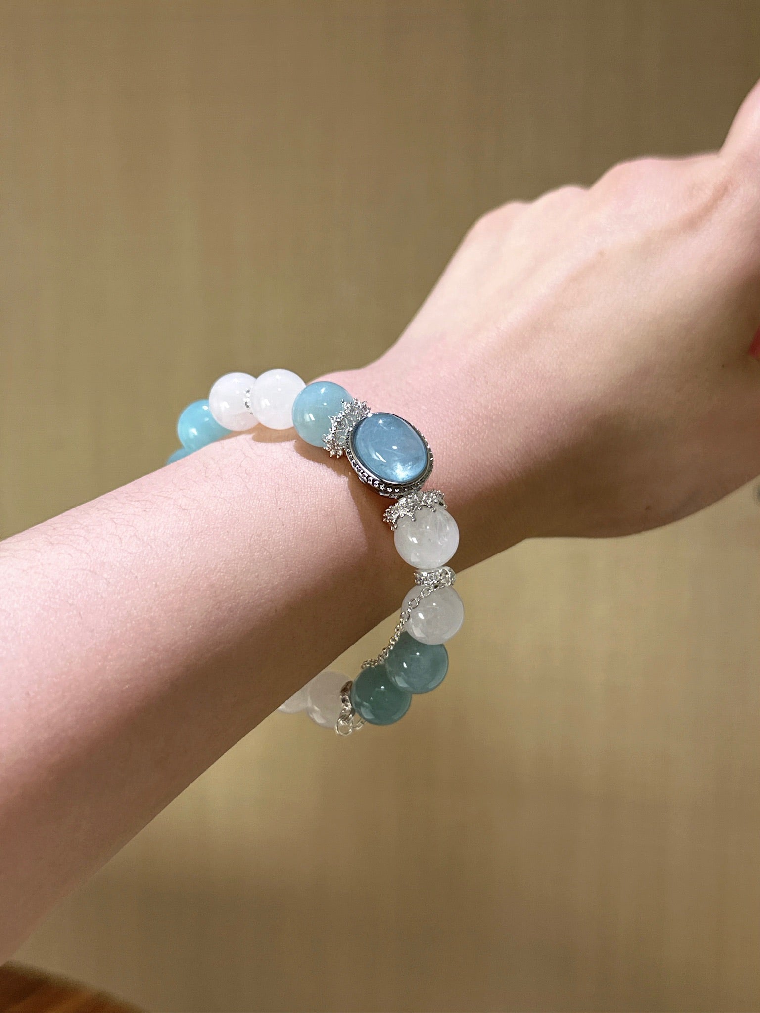▫️▪️ White Ghost Aquamarine Box Bracelet
